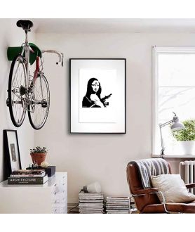 Plakat Banksy'ego - Mona Lisa z pistoletem